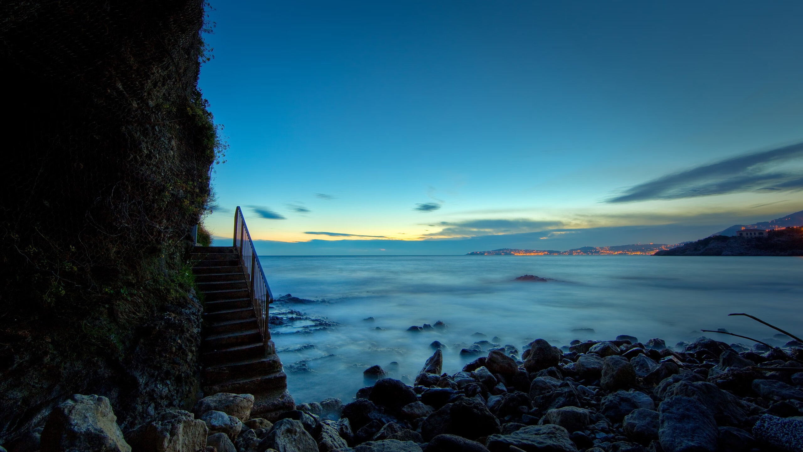 “水上芭蕾与游泳较量:2025世界游泳锦标赛掀起观赛热潮”