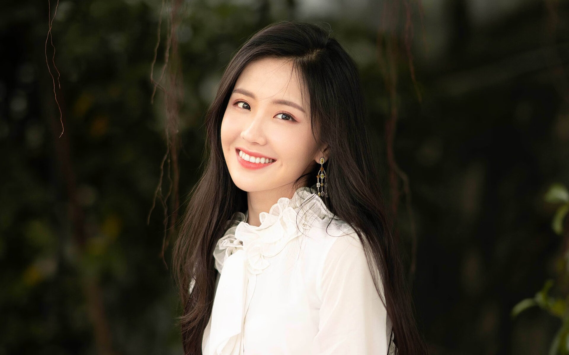 网球比赛引入即时回放系统保障公正，网球比赛现场